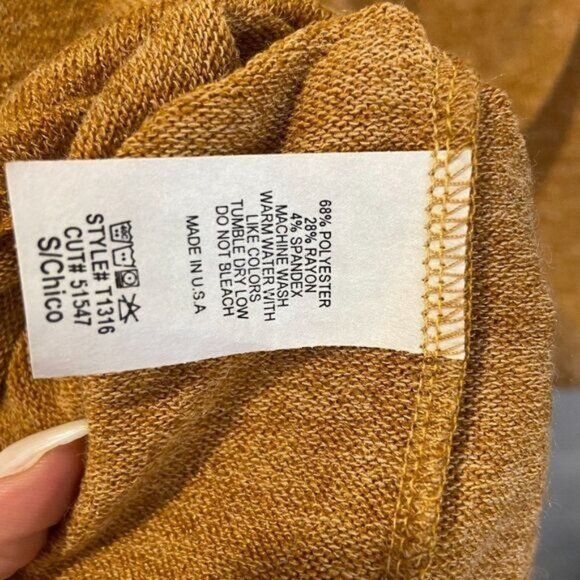 First Love by Lovelyn Women's V- Neck Patchwork Balloon Sleeves Loose‎ Fit shirt - Picture 5 of 5